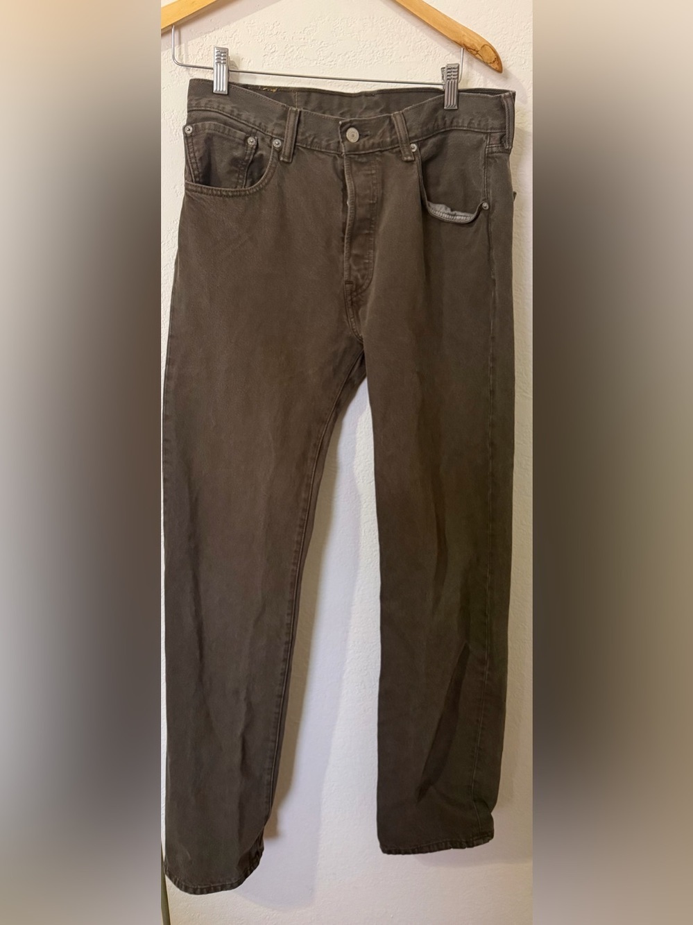 Levi’s 501 Classic Straight Leg Jean in a brownish grey - 32x34